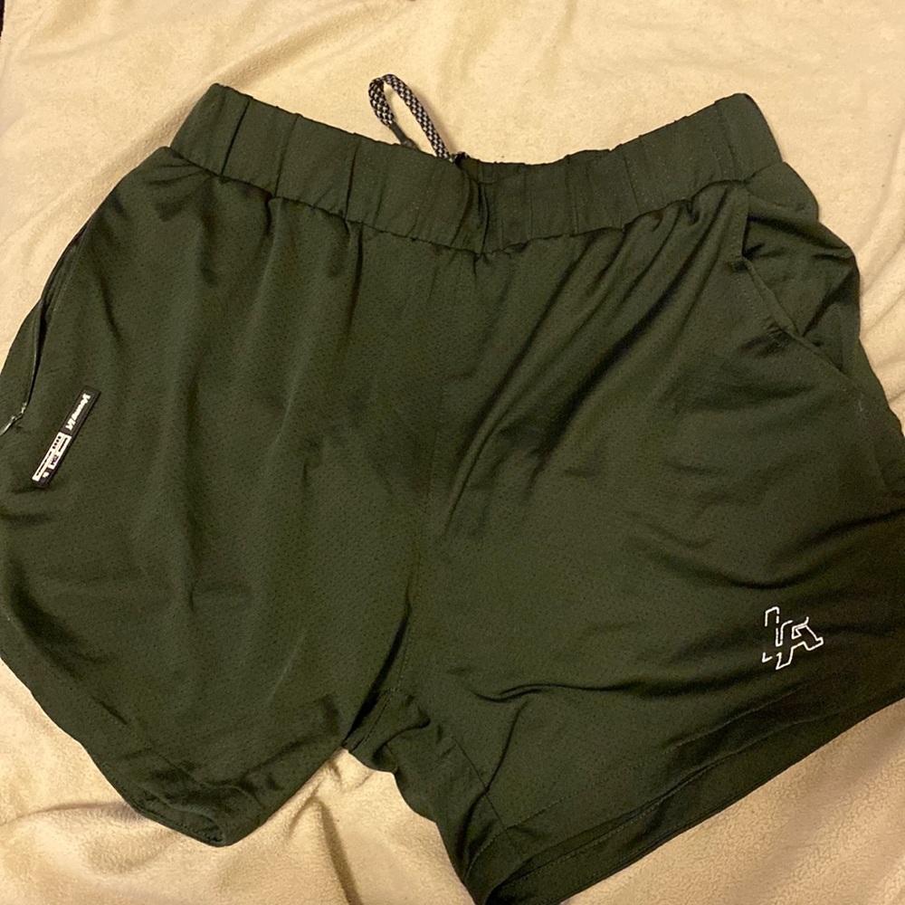 Young LA men’s workout shorts